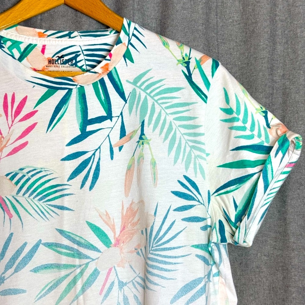 Hollister White Gradient Placed Graphic Short Sleeve T-Shirt